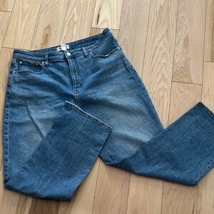 Madewell 90’s curvy straight jean size 32